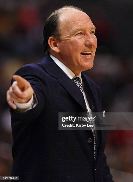 Los Angeles Clippers coach Mike Dunleavy during 92-87 loss to the Houston Rockets in NBA game at the Staples Center in Los Angeles, Calif. On...