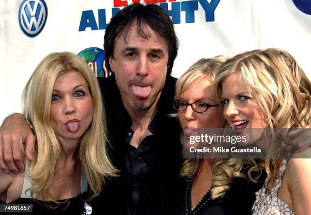 Susan Yeagley-Nealon, Kevin Nealon, Rachael Harris and Arden Myrin