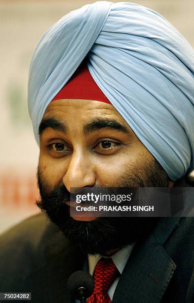 Managing Director of Fortis Group Shivinder Singh addresses the media after signing an agreement with Ansal API, in New Delhi, 04 July 2007. Ansal...