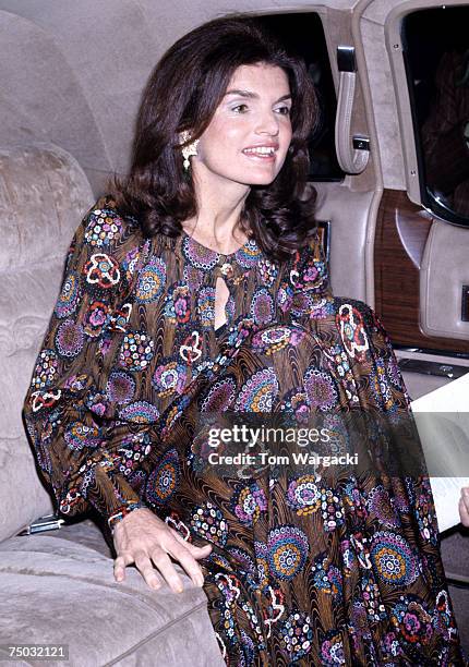 Jacqueline Kennedy Onassis attends the Metropolitan Opera House House Royal Ballet on May 7, 1974 in New York City, New York.