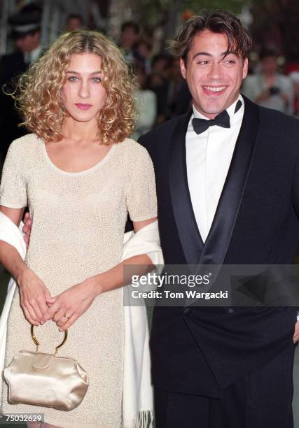 Robert Downey Jr. And Sarah Jessica Parker attend the London premiere of "L.A. Story" on May 10, 1991 in London, Great Britain.