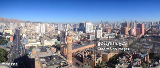 "panoramic view of xinjiang international grand bazaar, urumqi, xinjiang province, china" - ürümqi stockfoto's en -beelden