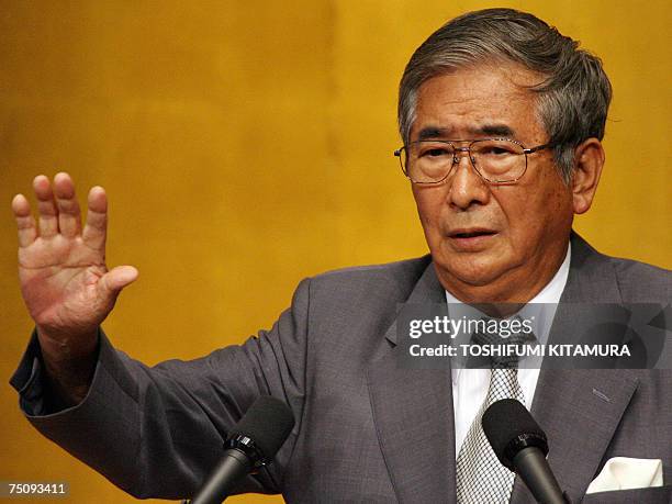 Tokyo Governor Shintaro Ishihara gestures during his lecture meeting hosted by Yomiuri International Economic Sciety in Tokyo, 06 July 2007. Ishihara...