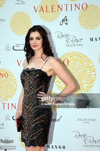 Actress Anne Hathaway arrives at the Ara Pacis for Valentino's Exhibition opening on July 6, 2007 in Rome, Italy. Fashion icon Valentino decided to...