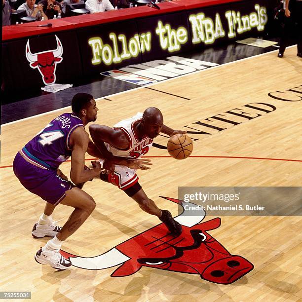 1998 NBA Finals: Chicago Bulls vs. Utah Jazz - The Story Behind Game 3 1998 NBA Finals: Chicago Bulls vs. Utah Jazz - The Story Behind Game 3