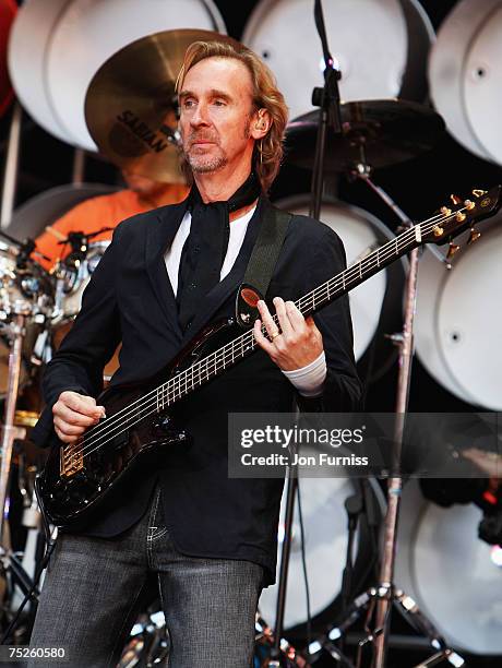 Mike Rutherford Amps 176 Trigger Mike Stock Photos, High-Res Pictures, and Images - Getty Images