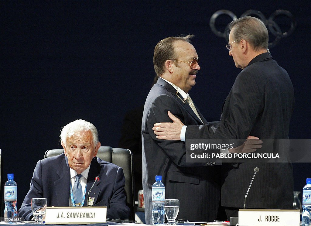 Mexican Mario Vazquez Rana (C), Presiden...