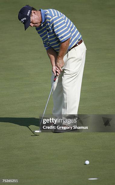 Tom Watson just misses a birdie putt on the 17th hole during the third round of the United States Senior Open at Whistling Straits July 7, 2007 in...