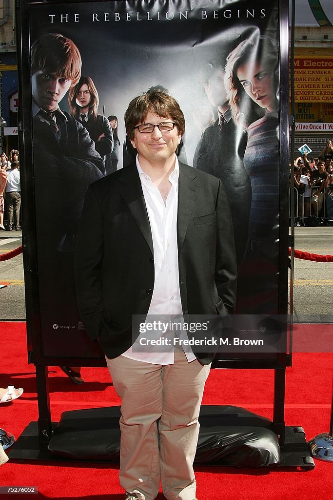 Screenwriter Michael Goldenberg attends the premiere of