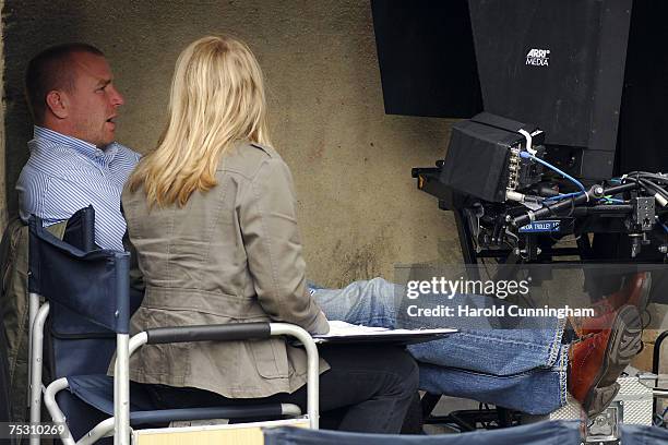 Guy Ritchie Rum Guy Ritchie On Location For Rocknrolla Photos and Premium High Res ...