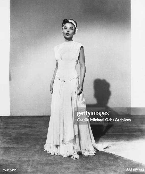 Lena Horne poses for a promotional shot for the film "Till The Clouds Roll By' directed by Richard Whorf in 1946 in Los Angeles, California.