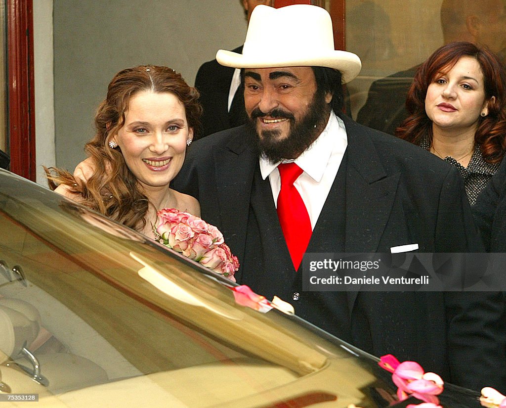 Luciano Pavarotti Marries Nicoletta Mantovani