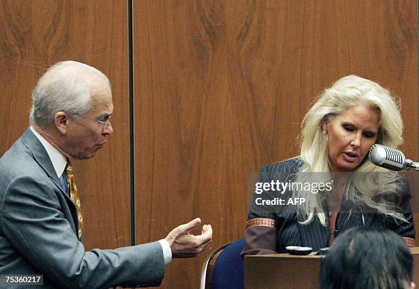 Roger Rosen 184 Jennifer Rosen Photos & High Res Pictures - Getty Images