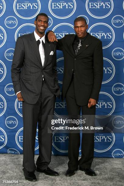 Players Greg Oden and Kevin Durant pose for photos in the press room during the 2007 ESPY Awards at the Kodak Theatre on July 11, 2007 in Hollywood,...