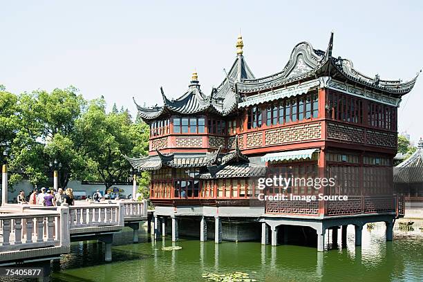 yu yuan garden - shanghai temple stock pictures, royalty-free photos & images