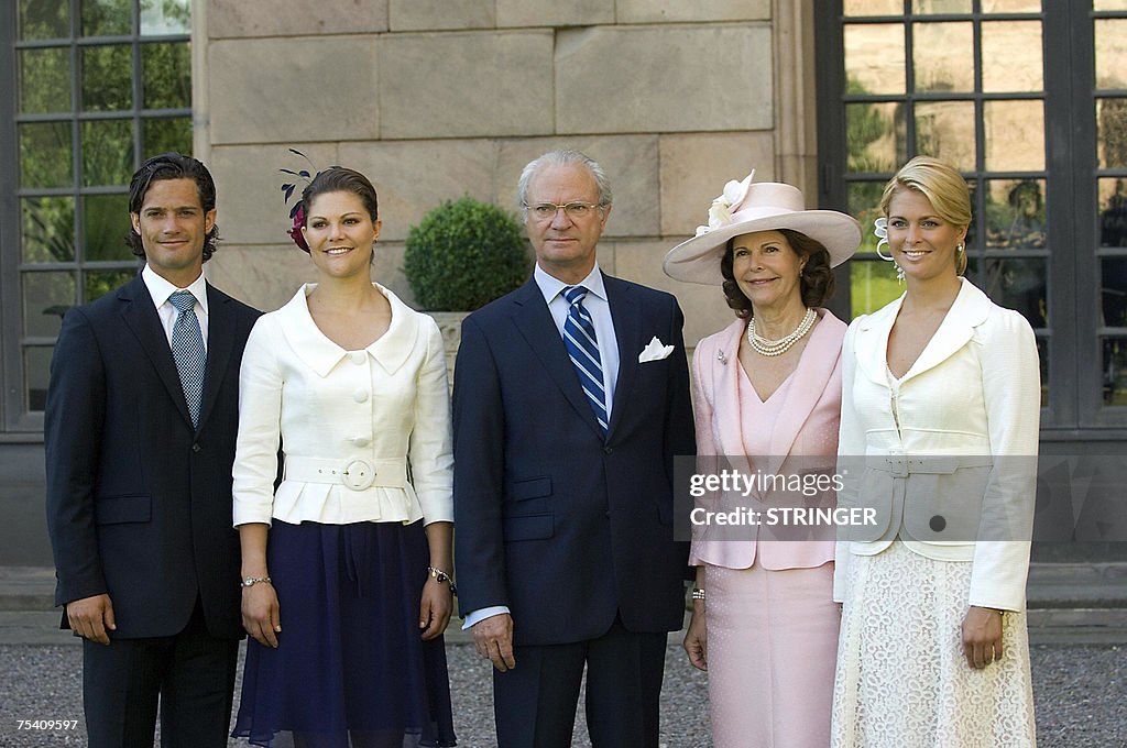 (L-R) Sweden's Prince Carl Philip, Crown...
