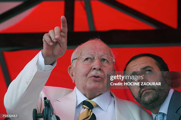 Necmettin Erbakan , leader of Saadet party , gestures as he holds an election rally in Istanbul 15 July 2007. Turkey holds parliamentary elections on...