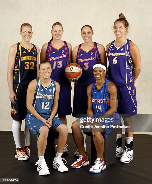 Point Shootout participants Katie Douglas, Penny Taylor, Diana Taurasi, Sidney Spencer Laurie Koehn and Deanna Nolan pose for a portrait prior to the...