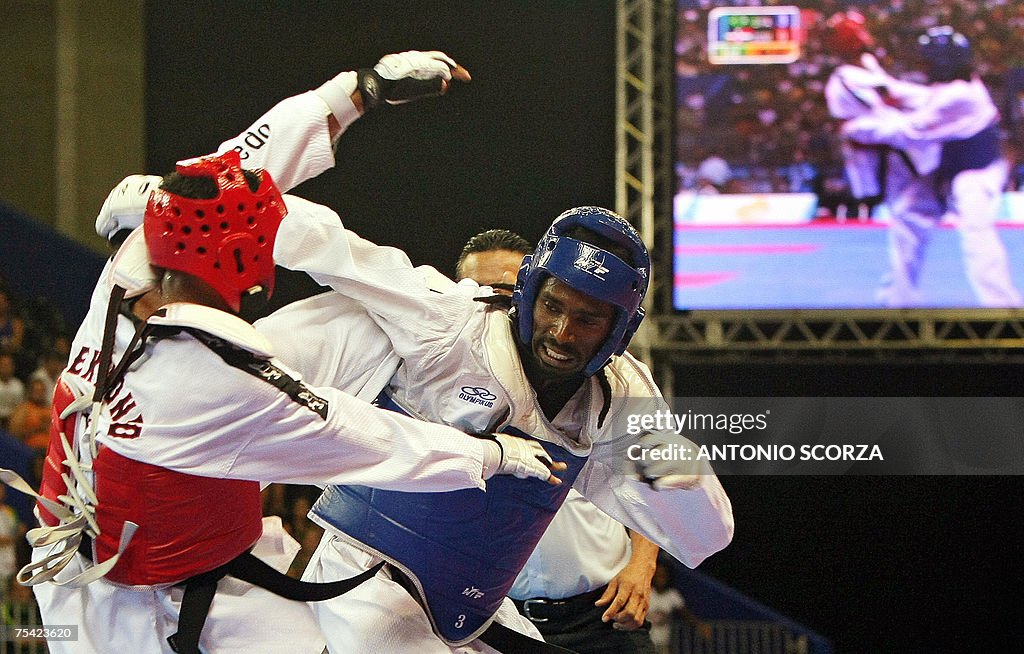 Brazil's Taekwondo fighter Diogo Silva (...