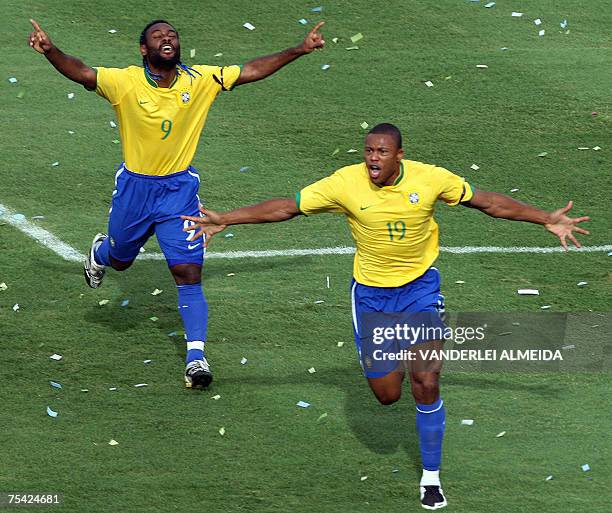 Brazil's Julio Baptista celebrates his goal against Argentina next to teammate Vagner Love during their Copa America Venezuela-2007 final match 15...