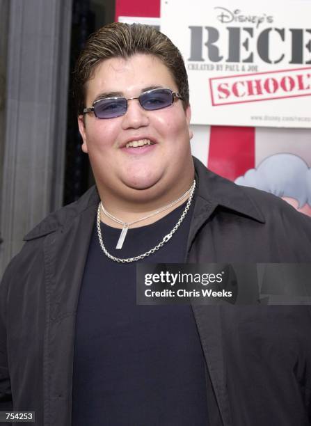 Actor Jason Davis, voice of "Mikey," arrives at the premiere of Walt Disney Pictures'' "Recess: School's Out" February 10, 2001 at the El Capitan...