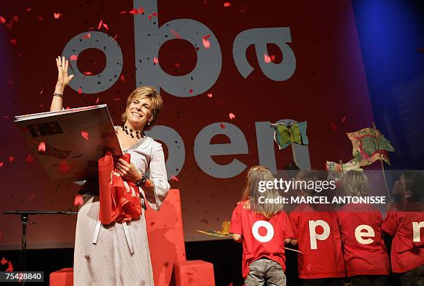Amsterdam, NETHERLANDS: TO GO WITH AFP PHOTO BY GERALD DE HEMPTINNE Netherland's Princess Laurentien inaugurates the new OBA library in Amsterdam 07...