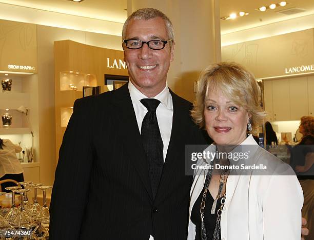 Larry Bruce 129 Saks Fifth Avenue Beverly Hills Larry Bruce Stock Photos, High-Res ...