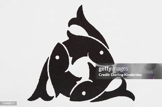 Intersected Fish Circle Of Three Interlaced Fish Shapes High-Res Vector Graphic - Getty ...