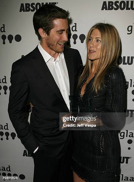 Jake Gyllenhaal and Jennifer Aniston at the Kodak Theater in Los Angeles, California