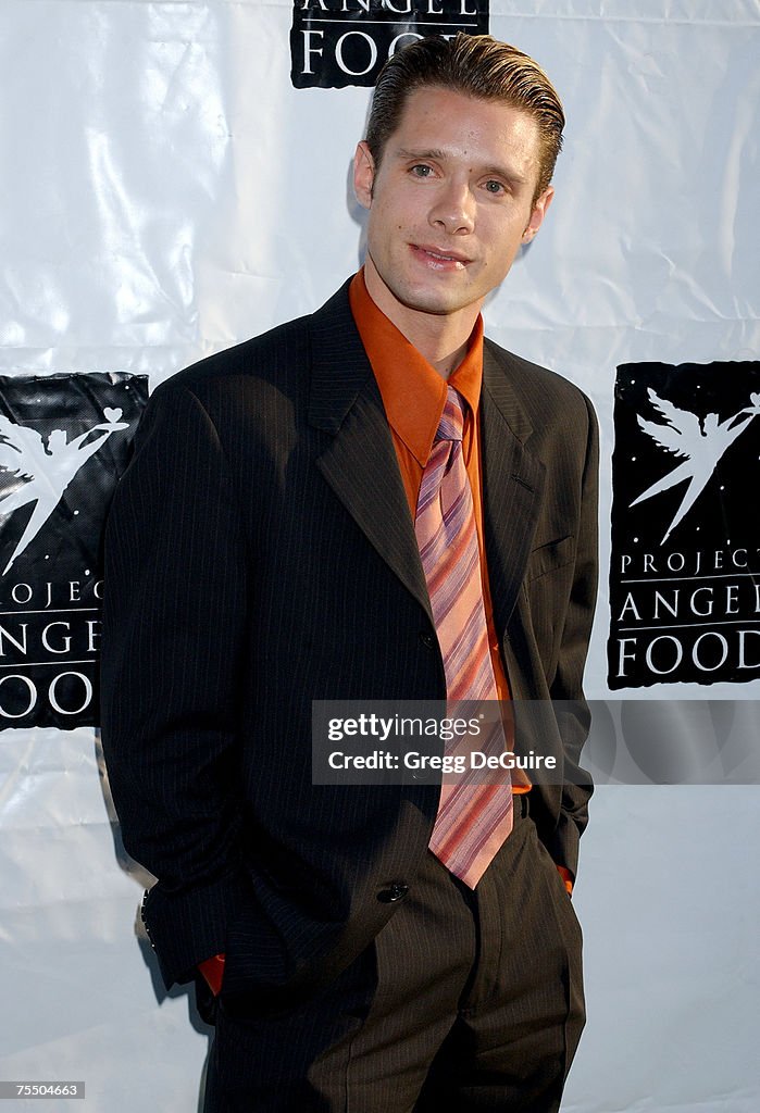 11th Annual Angel Awards - Arrivals