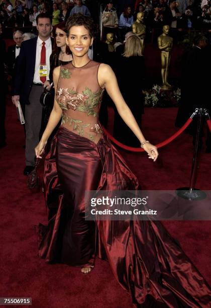 Halle Berry at the Kodak Theater in Hollywood, California