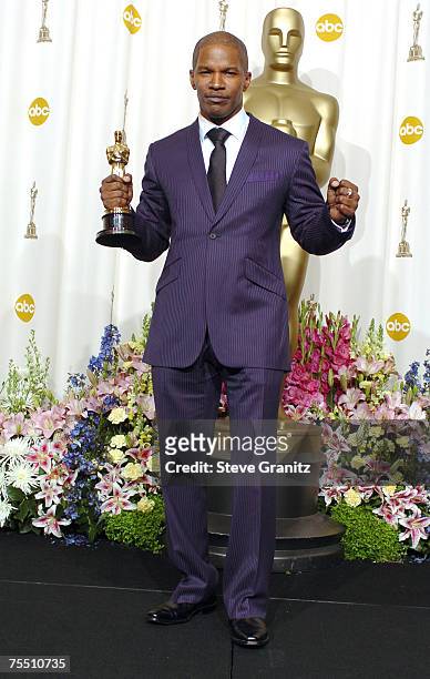 Jamie Foxx, winner Best Actor in a Leading Role for "Ray" at the Kodak Theatre in Hollywood, California