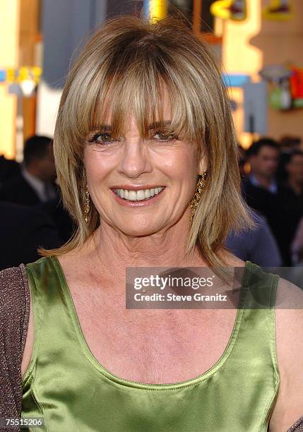 Linda Gray at the The Gibson Amphitheatre in Universal City, California