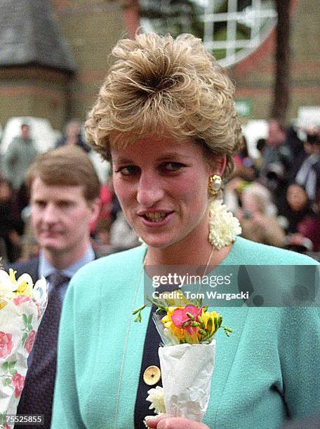 London January 21, 1993 Princess Diana at Asian Centre, Walthamstow. At the Various in Various, United Kingdom.