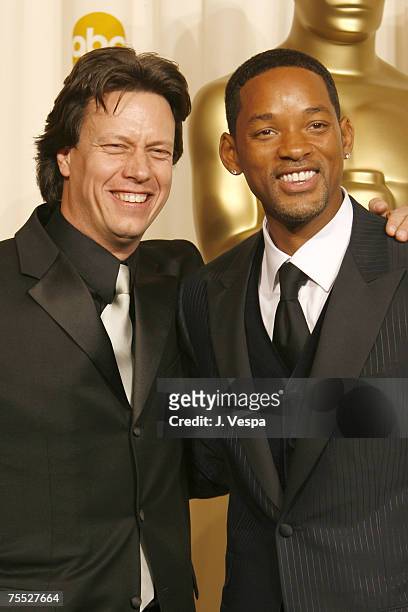 Gavin Hood, winner Best Foreign Language Film for ?Tsotsi? with presenter Will Smith at the Kodak Theatre in Hollywood, California