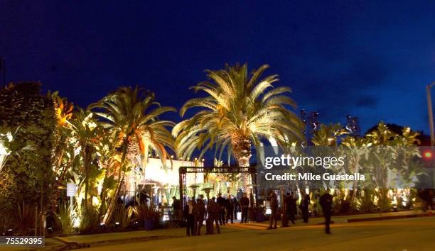 Vanity Fair exterior atmosphere - March 5, 2006 at the The Abbey Food & Bar in West Hollywood, California