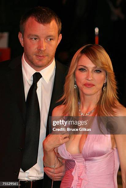 Guy Ritchie and Madonna at the 2006 Vanity Fair Oscar Party at Morton's in Los Angeles, CA.