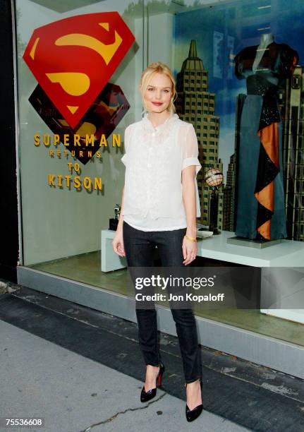 Kate Bosworth at the Kate Bosworth and Brandon Routh Visit Kitson to Promote "Superman Returns" - May 1, 2006 at Kitson in Beverly Hills, California.