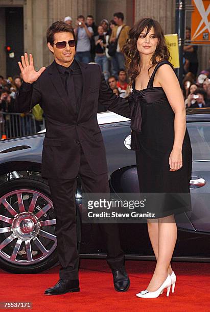 Tom Cruise and Katie Holmes at the Grauman's Chinese Theatre in Beverly Hills, California