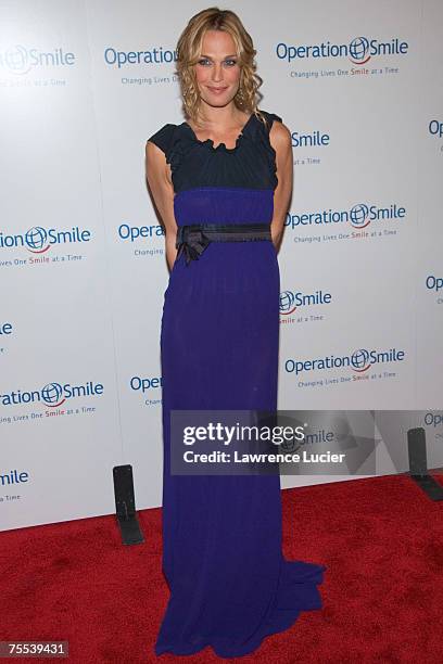 Molly Sims at the "The Smile Collection" - Operation Smile's Annual Charity Dinner and Live Auction at Skylight Studios in New York, NY.