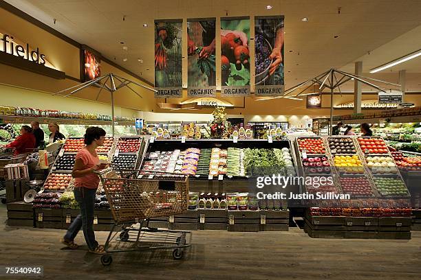 Safeway customer browses in the fruit and vegetable section at Safeway's new "Lifestyle" store July 18, 2007 in Livermore, California. Safeway...