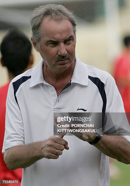 Alfred Riedle 135 Thai Army Sports Stadium Stock Photos, High-Res Pictures, and ...