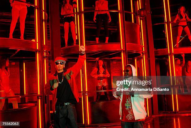 Cyclone Baby 28 Cyclone (Song) Stock Photos, High-Res Pictures, and Images - Getty ...