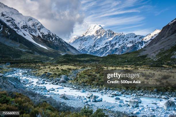 scenery of hocker valley track and mount cook, new zealand - hocker 個照片及圖片檔