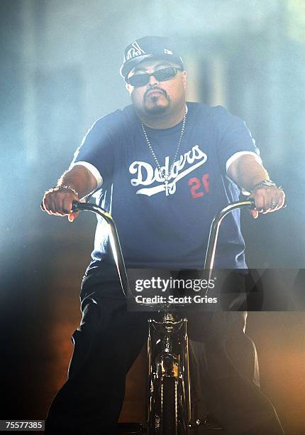 Kilo Watts Rapper Mi Trl Presents Down Aka Kilo Xtreme And Big Boi Photos and Premium ...