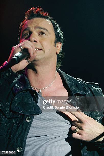 Australian singer Shannon Noll performs at the $1M Wild Turkey APL Tournament Of Champions event at Luna Park July 21, 2007 in Sydney, Australia.