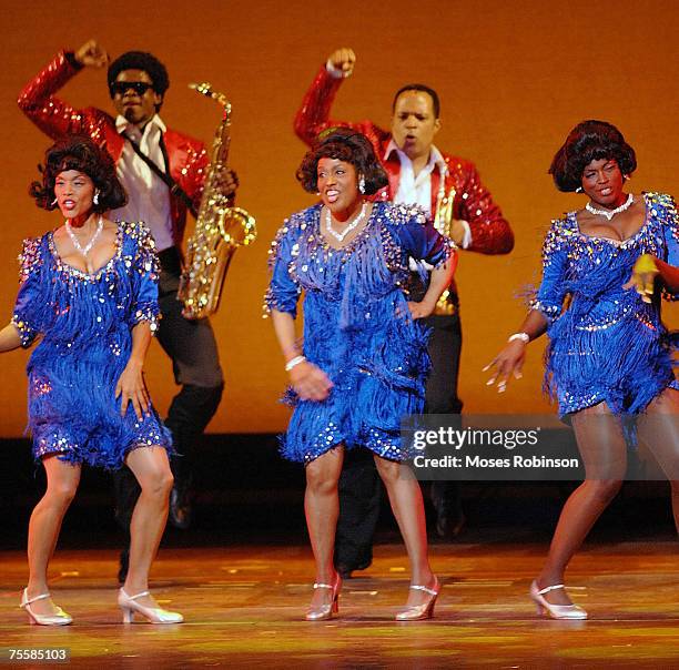 Left to Right Cindy Herron-Braggs, Jennifer Holliday and Kiara Bennett Preforming in the Musical "DreamGirls"