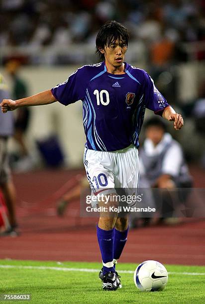 Shunsuke Nakamura of Japan plays during the AFC Asian Cup 2007 Quarter Final between Japan and the Australian Socceroos at My Dinh National Stadium...