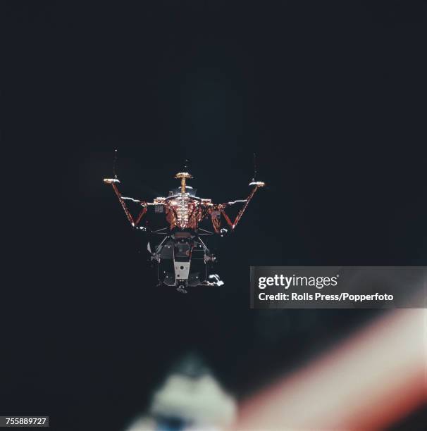 132 Apollo Command And Service Module Stock Photos, High-Res Pictures ...