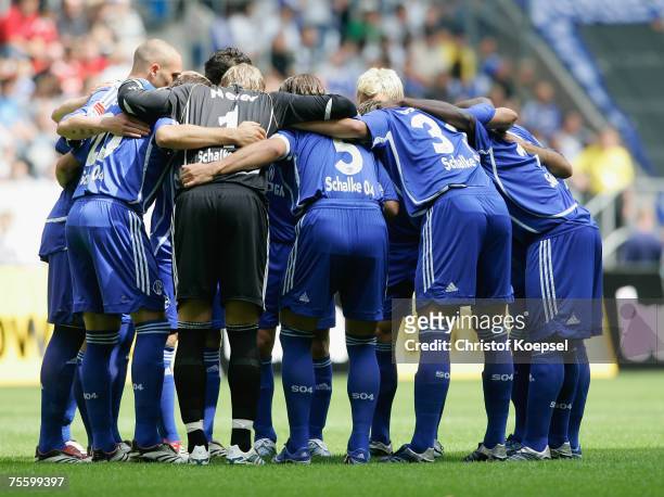 The team of Schalke form a circle before the Premiere Liga Cup match between FC Schalke 04 and Karlsruher SC at the LTU Arena on July 21, 2007 in...